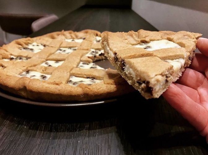 CROSTATA DI RICOTTA E GOCCE DI CIOCCOLATO FONDENTE